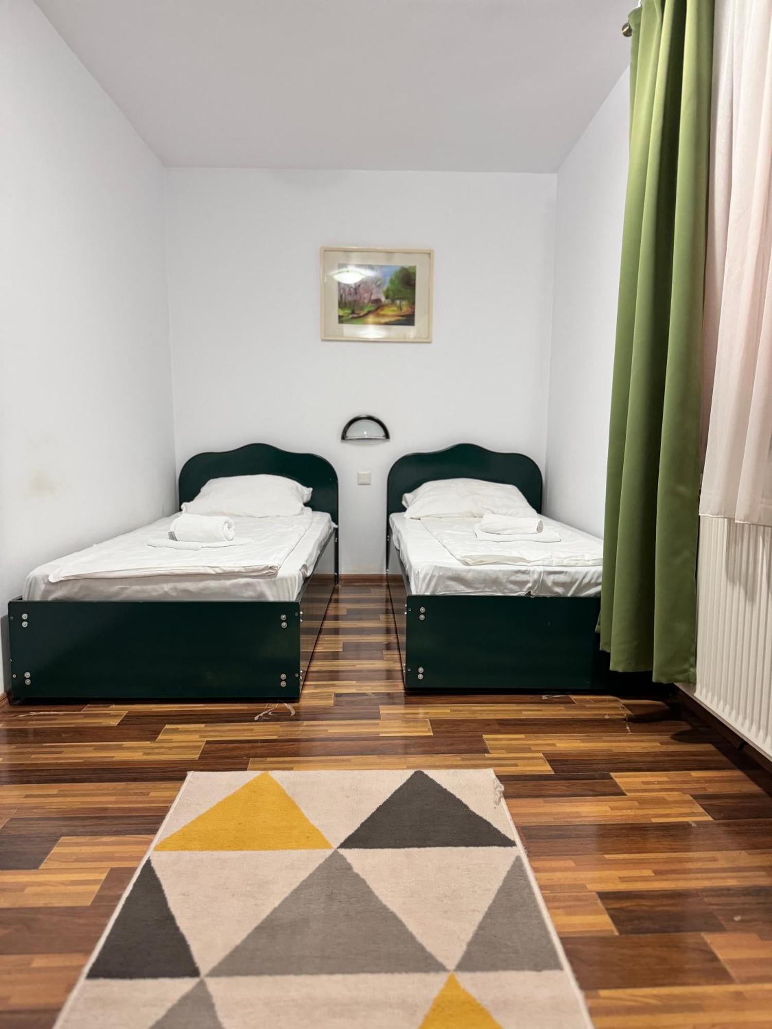 Complex Select Hotel Mediaş Eksteriør billede
