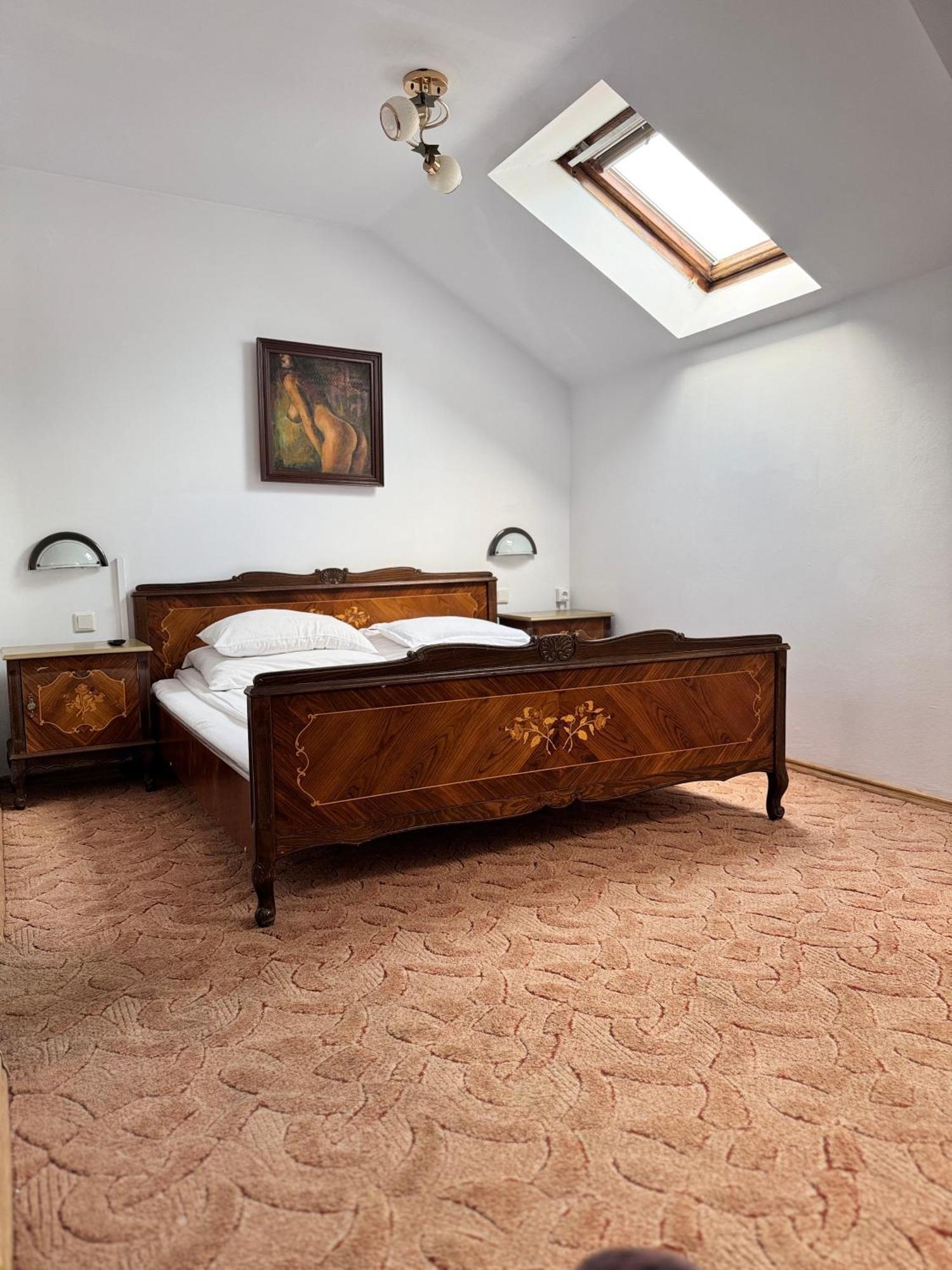 Complex Select Hotel Mediaş Eksteriør billede