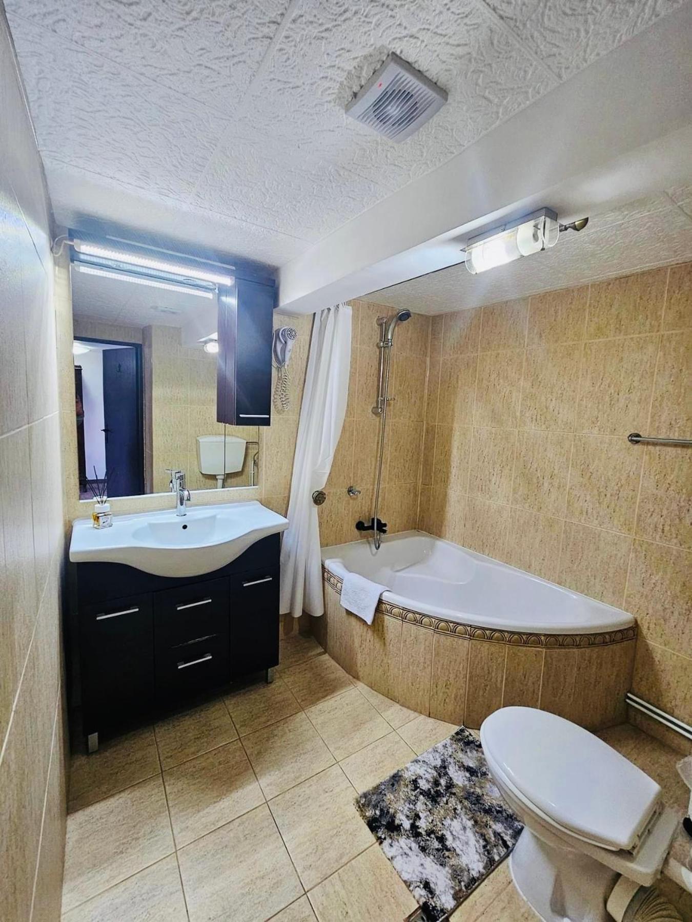 Complex Select Hotel Mediaş Eksteriør billede