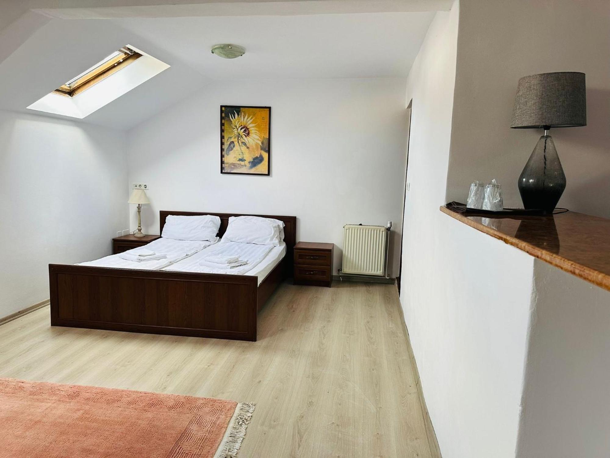 Complex Select Hotel Mediaş Eksteriør billede